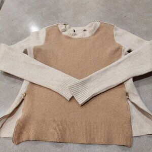 Women's Crew Neck Sweater - Cream and Tan